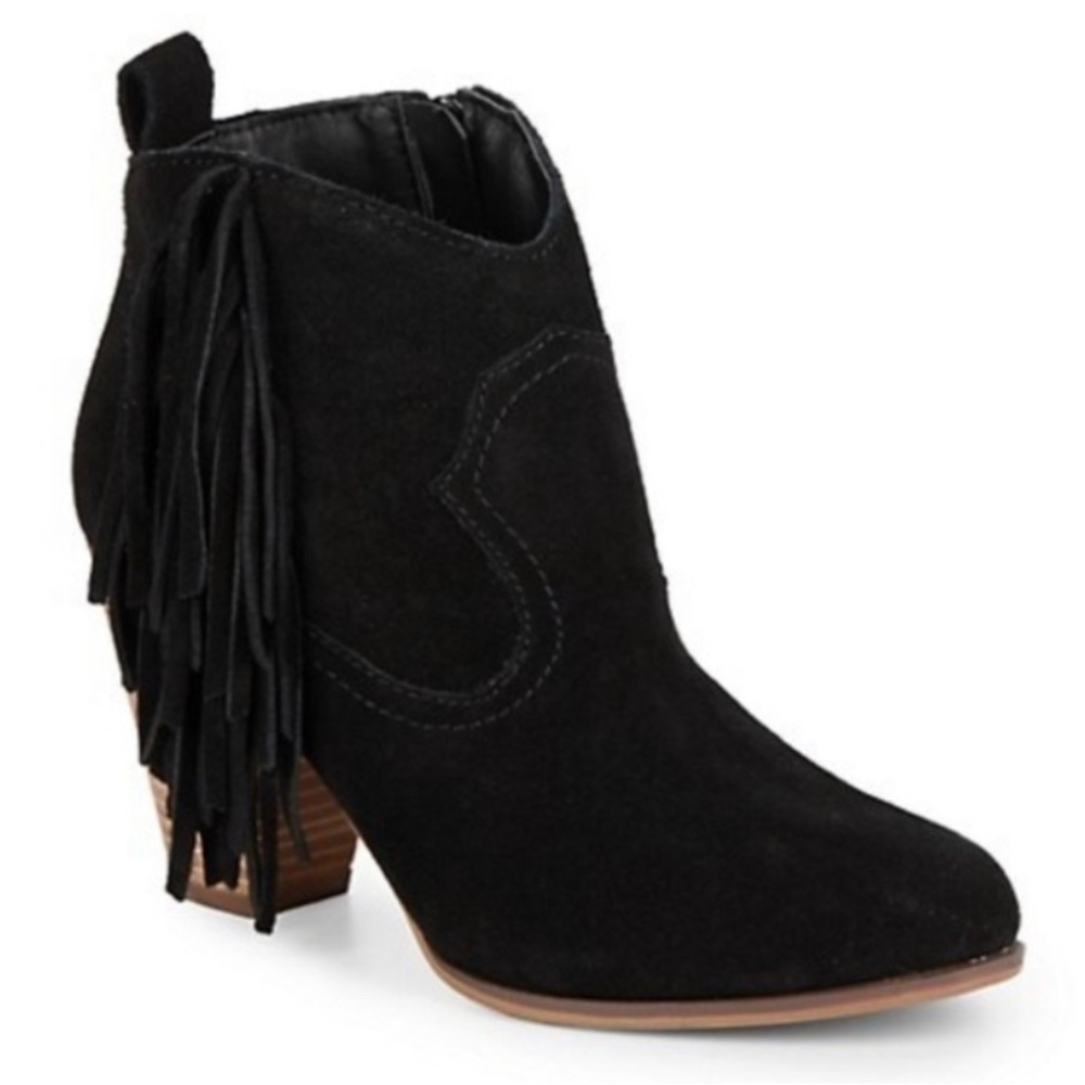 EUC✨ | Steve Madden Black Fringe Booties